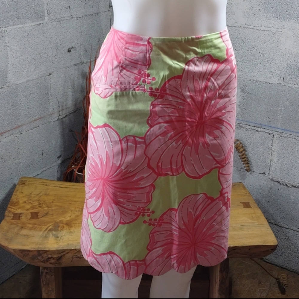 Lilly Pulitzer Lime Green With Pink Flowers Scalloped Hem Skirt Women’s Size 8